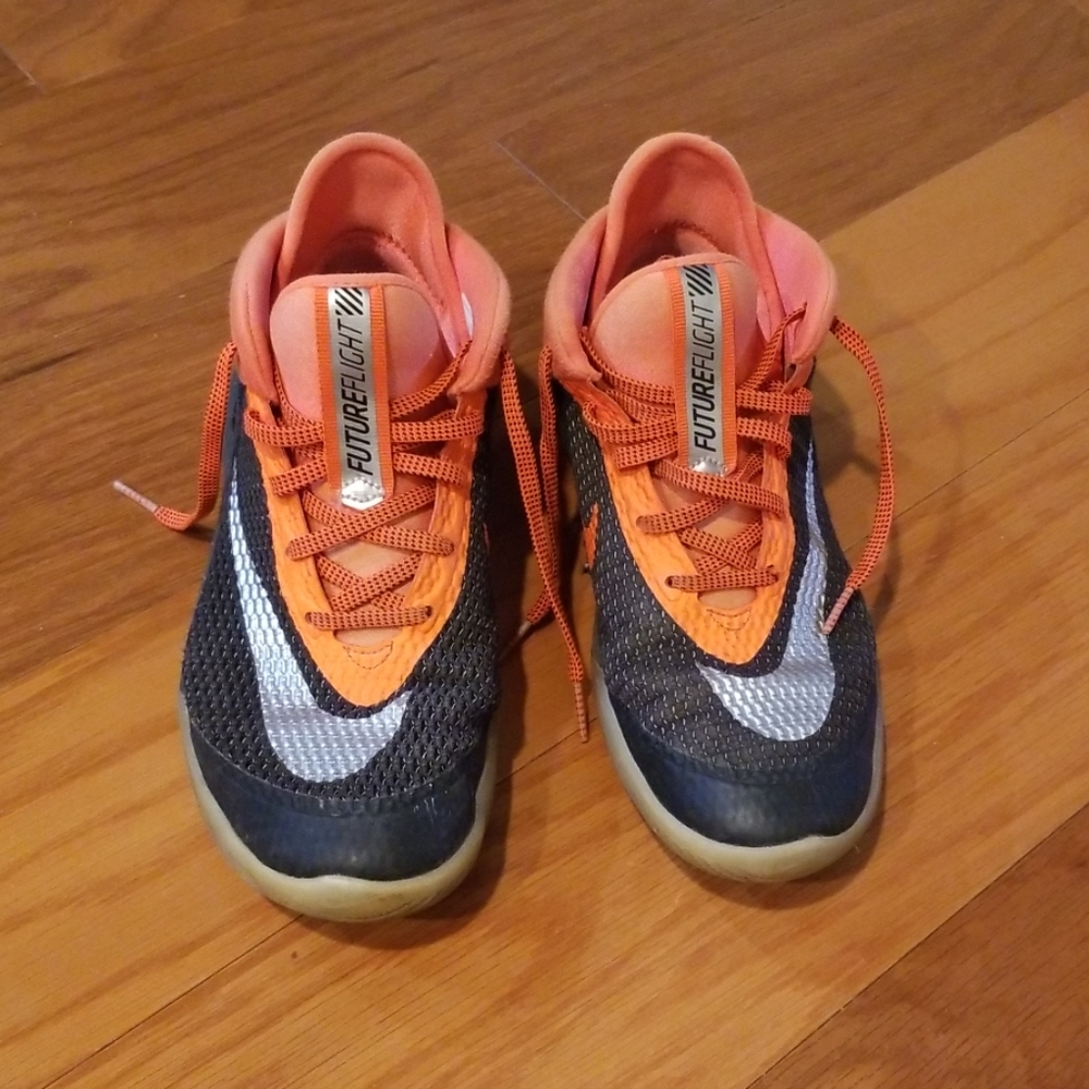 Nike future flight shoes